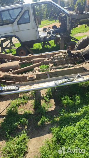 Nissan terrano 1 калитка запаска