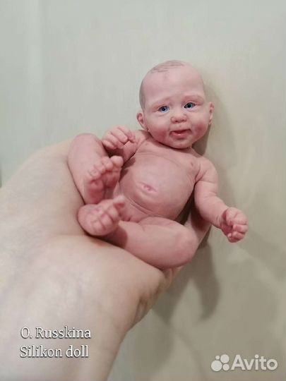 Силиконовая кукла