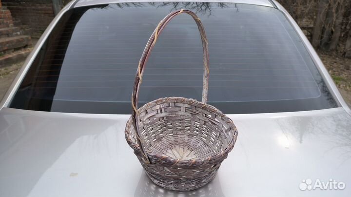 Корзинки плетеные маленькие и коробки