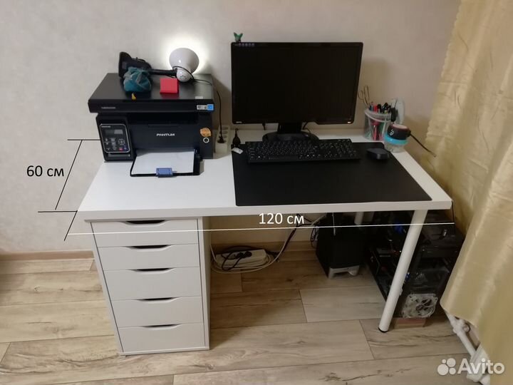 Продам компьютерный стол