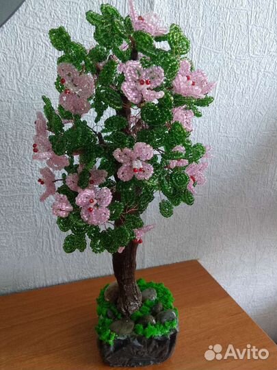 Дерево из бисера