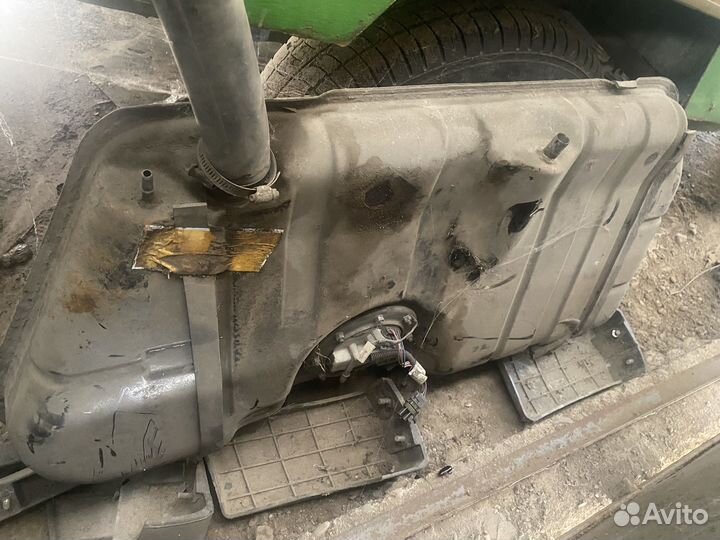 Бензобак ваз 21099