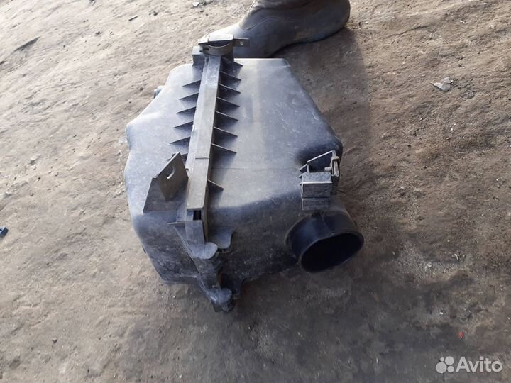 Корпус воздушного фильтра Geely Emgrand Ec7