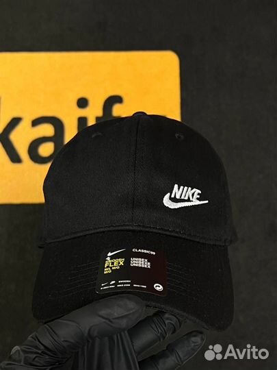 Бейсболка мужская nike