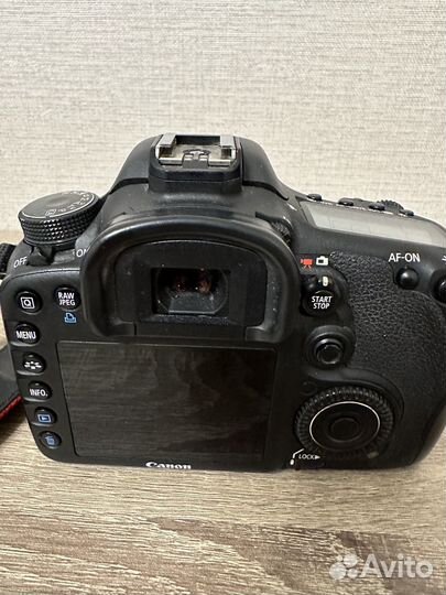 Зеркальный фотоаппарат canon 7d