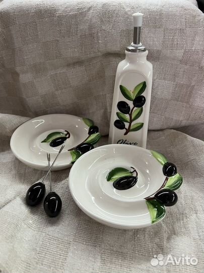 Набор посуды для сервировки