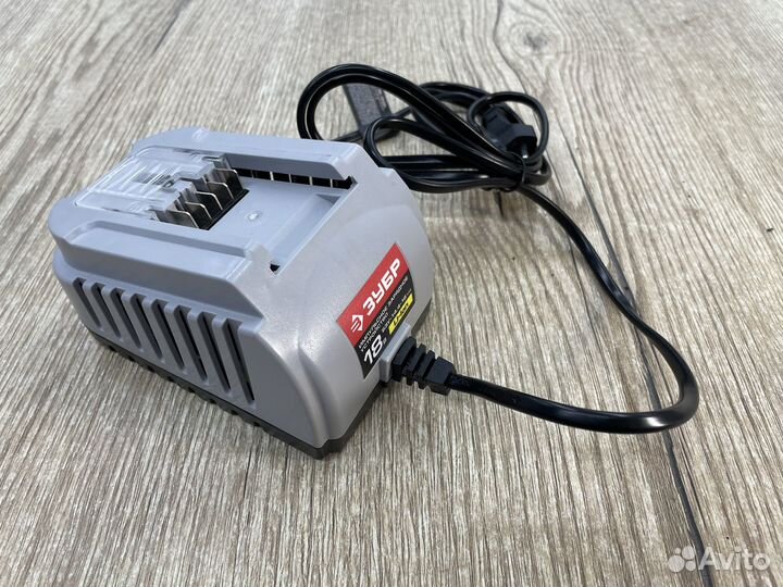 Устройство зарядное 14,4-18в бзу-14.4-18 М4 зубр