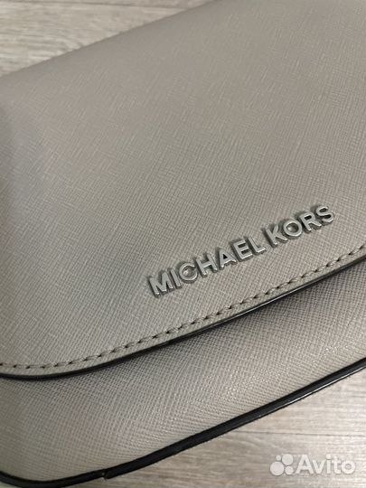 Сумка бежевая michael kors кроссбоди