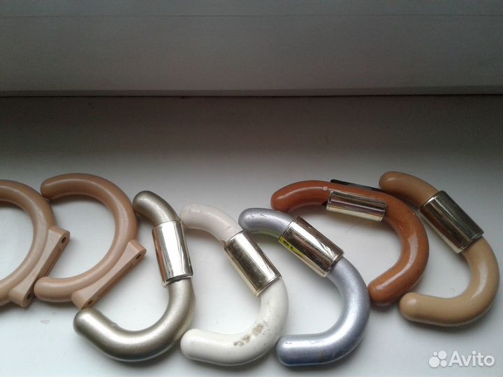 Крючок настенный