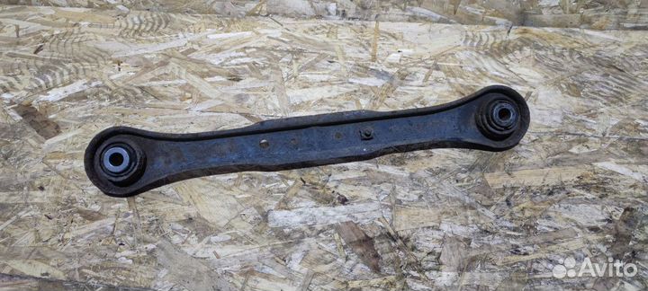 Рычаг задний поперечный Land Rover Freelander 2.2