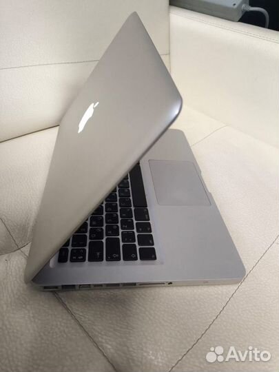 Apple macbook pro 13 2012 core I5 2.5gh/8gb/500gb