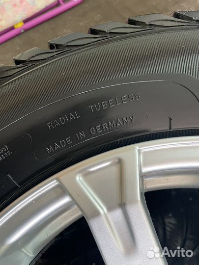 Sava Eskimo Ice 215/65 R16