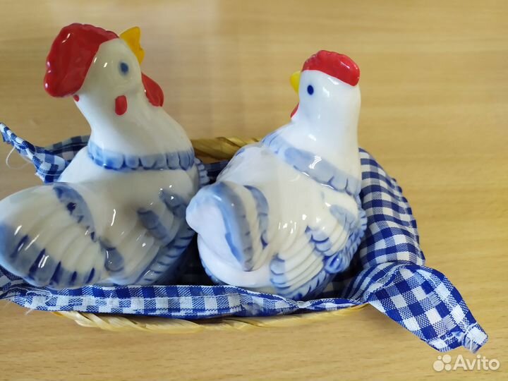 Набор солонка и перечница; мельница новые