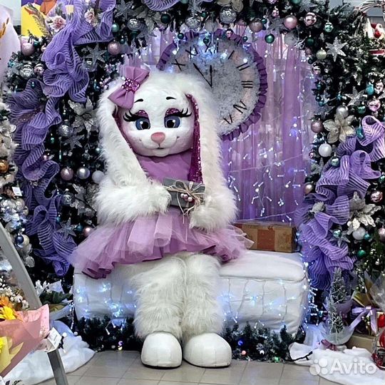 Зайка Ляля поздравит