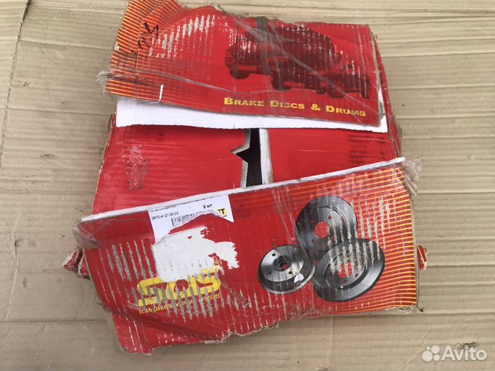 Задние тормозные диски audi A3 (8L1) TT (8N3)