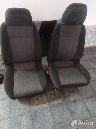 Сиденья priora 2110