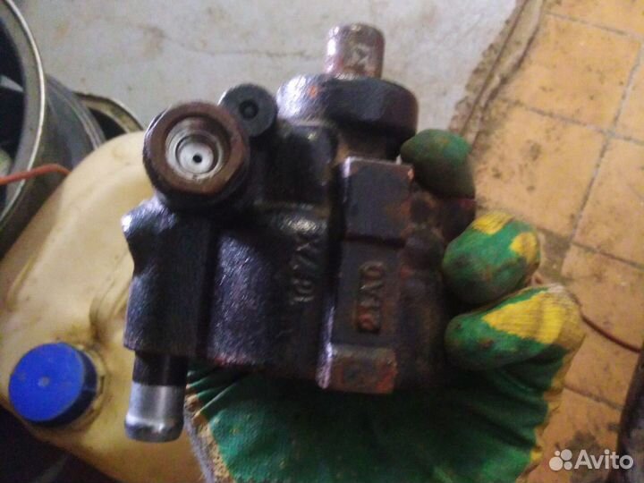 Насос гидроусилителя Hyundai Clio