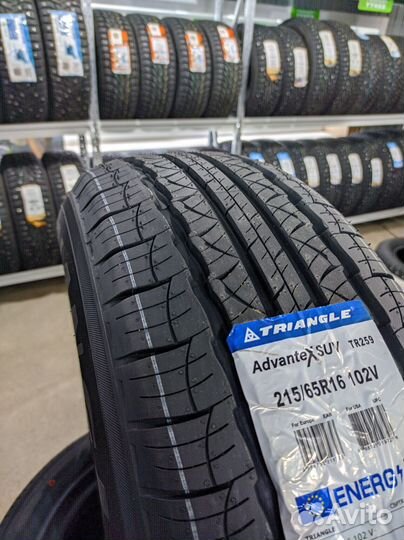 Triangle AdvanteX SUV TR259 215/65 R16