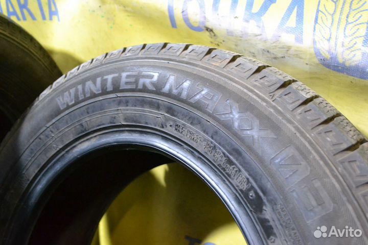 Dunlop Winter Maxx WM03 215/65 R16