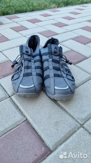 Кроссовки мужские спортивные