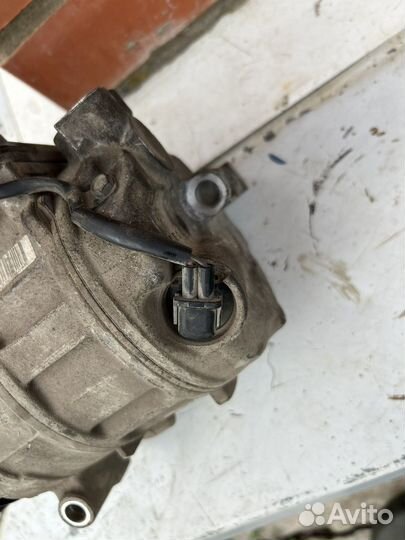 Компрессор кондиционера Touareg Audi Q7 3.0 tdi