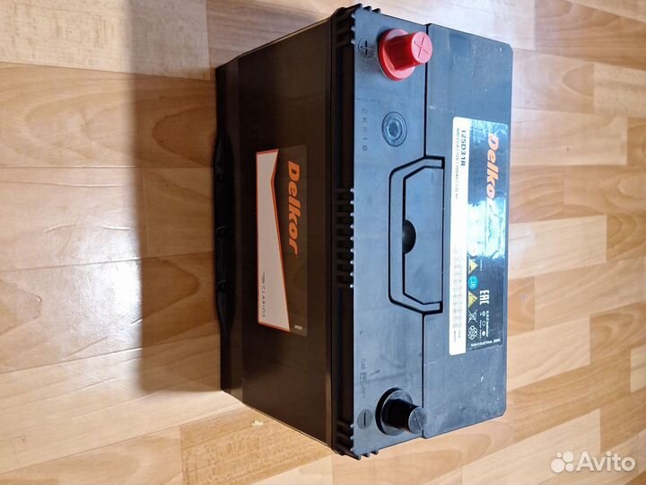 Акумльятор делкор