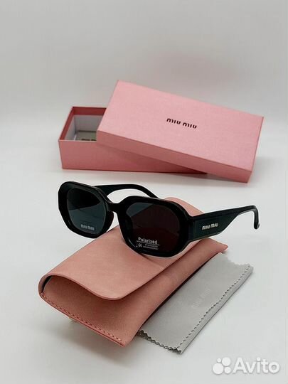 Солнцезащитные очки miu miu c поляризацией