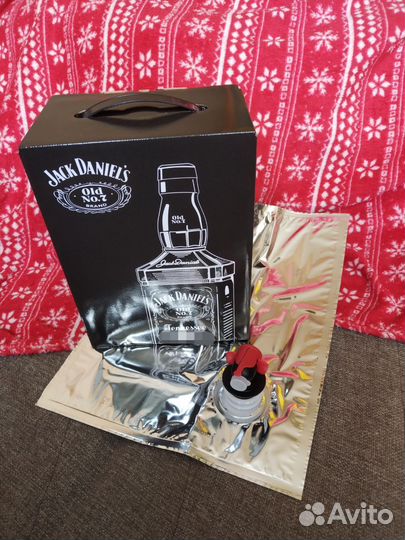 Подарочный набор Джек Дениелс 3л пакет