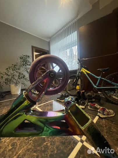 Трюковой самокат