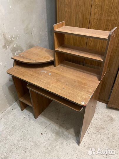 Компьютерный стол