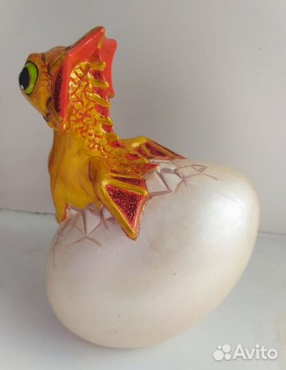 Дракон в яйце (игрушка под ёлку)