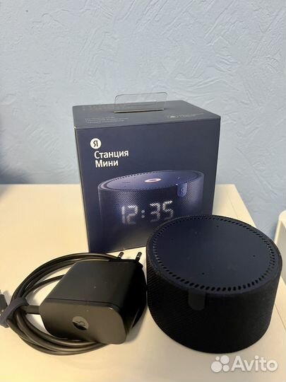 Умная колонка Алиса мини с часами