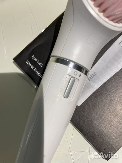 Щетка для лица и тела braun