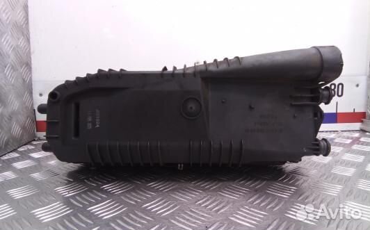 Корпус воздушного фильтра mercedes benz C-class W203 (XEA19YF01)