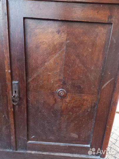 Старинный буфет