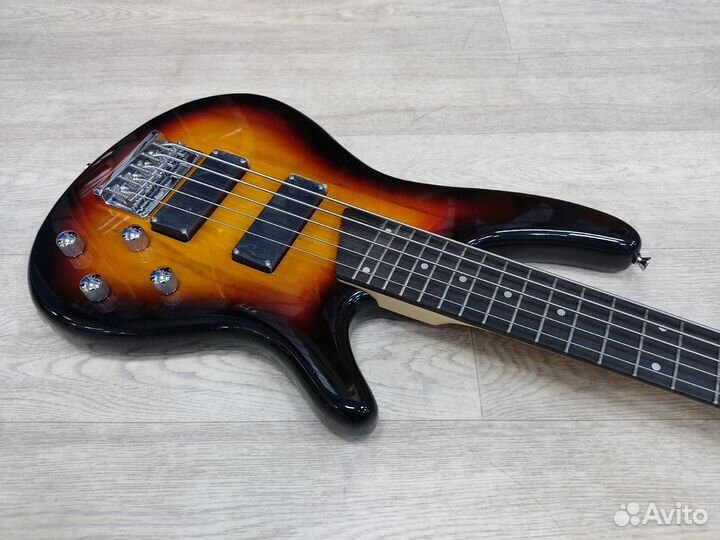 Бас гитара Smiger