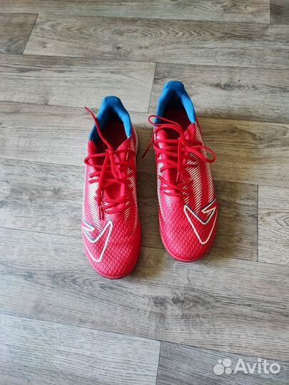 Кроссовки мужские размер 39