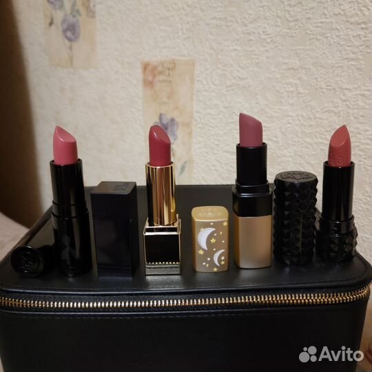 Помады и миниатюры помад:Герлен, Живанши, Tom ford