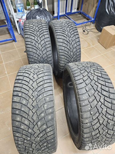 Pirelli Scorpion Ice Zero 2 285/45 R22 114H