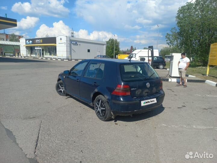 Volkswagen Golf 1.4 МТ, 1998, 327 000 км