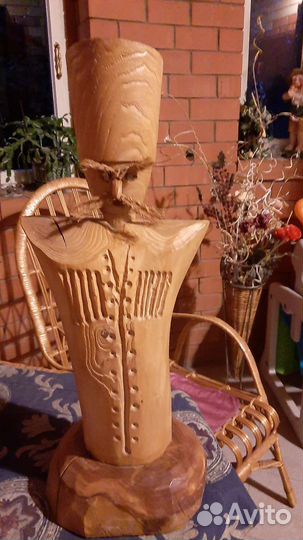 Деревянная фигура