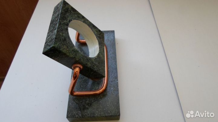 Подставка малахитовая