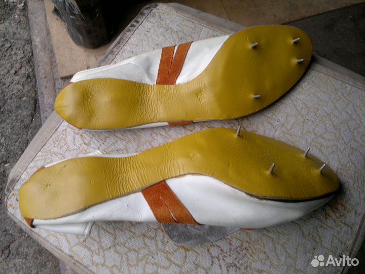 Ботинки легкоатлета времён СССР