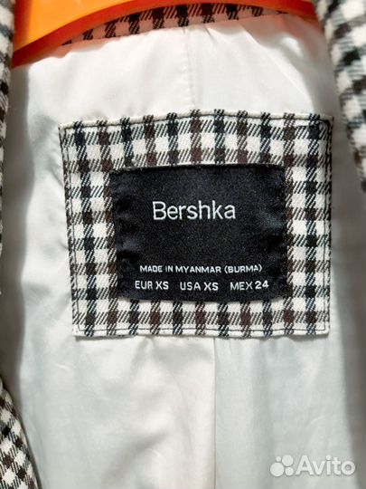 Пиджак женский bershka