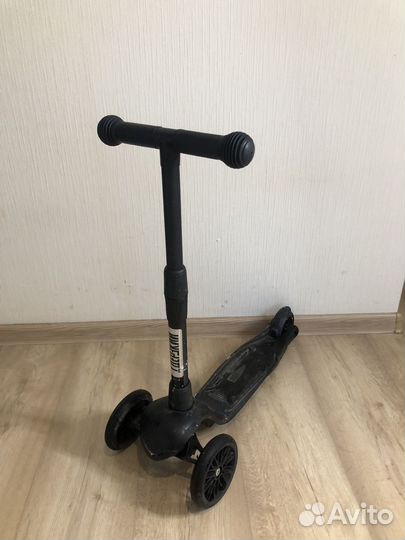 Самокат детский трехколесный