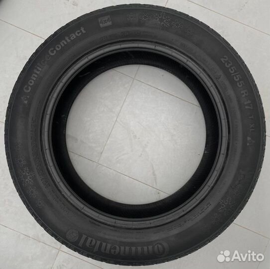 Continental ContiIceContact 4x4 235/55 R17