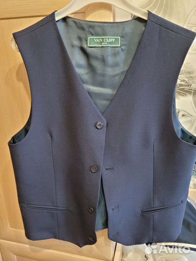 Жилетка костюмная