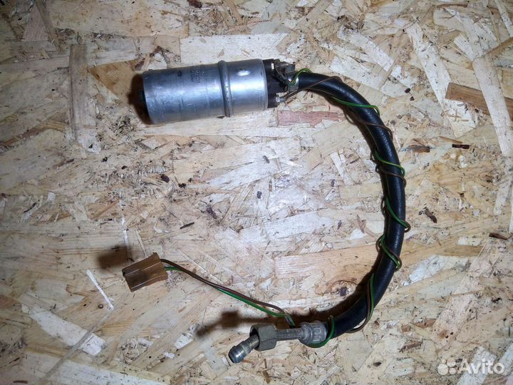 Бензонасос Топливный насос Audi 100 c4 AAE 2.0