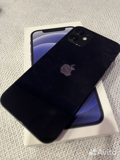 iPhone 12, 64 ГБ