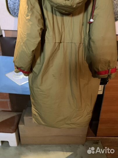 Пальто-пуховик жен. из полиэстера желтого цвета 58